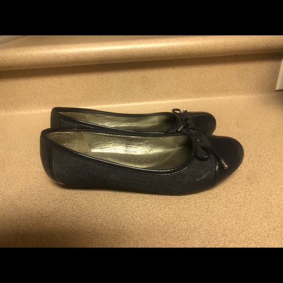 PreOwned Karen Scott Rylee Ballet Flat Women’s 7 - Picture 3 of 6